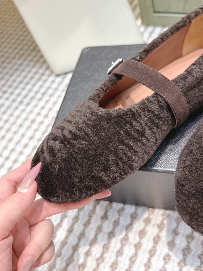 Alaia Flat Shoes